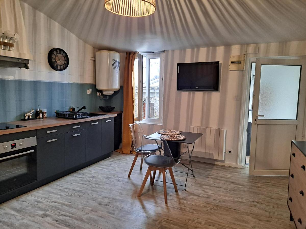 Studio Renove Et Patio Pour Velo Apartamento Rochefort  Exterior foto